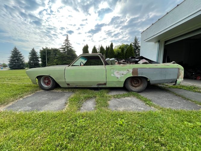 Vehicle photo