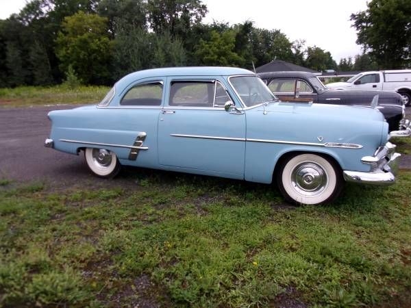 Vehicle photo