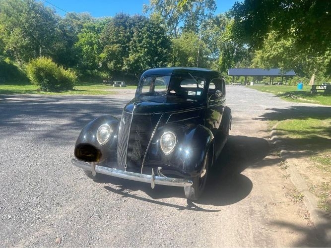 Vehicle photo