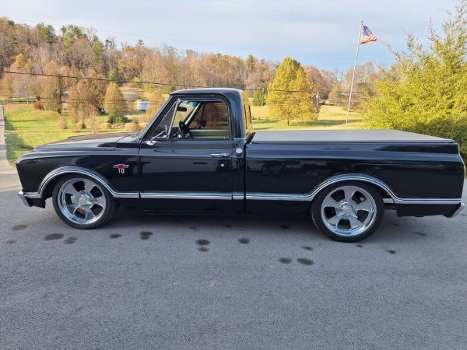 Vehicle photo
