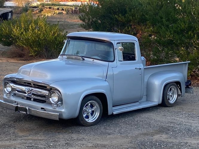 Vehicle photo