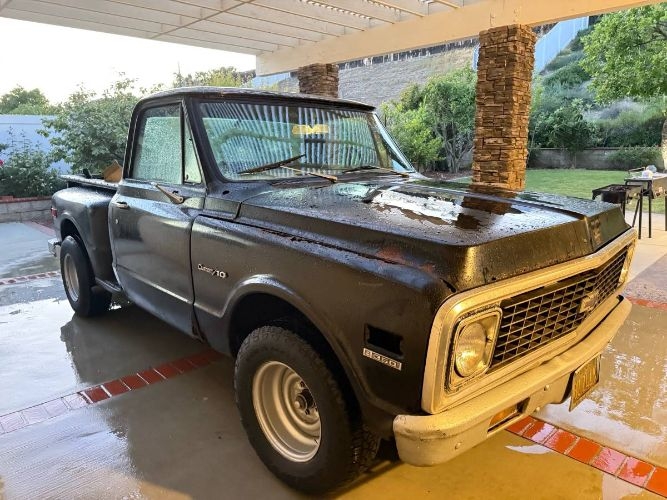 Vehicle photo